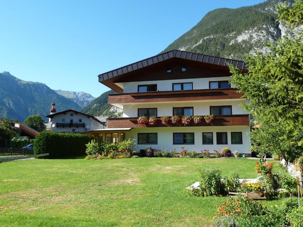 Hotel Gastehaus Frischhut Nassereith Zewnętrze zdjęcie
